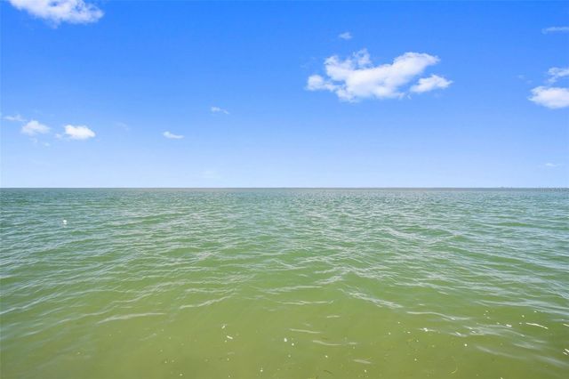 4842 COQUINA KEY DRIVE SE B, St Petersburg, FL 33705