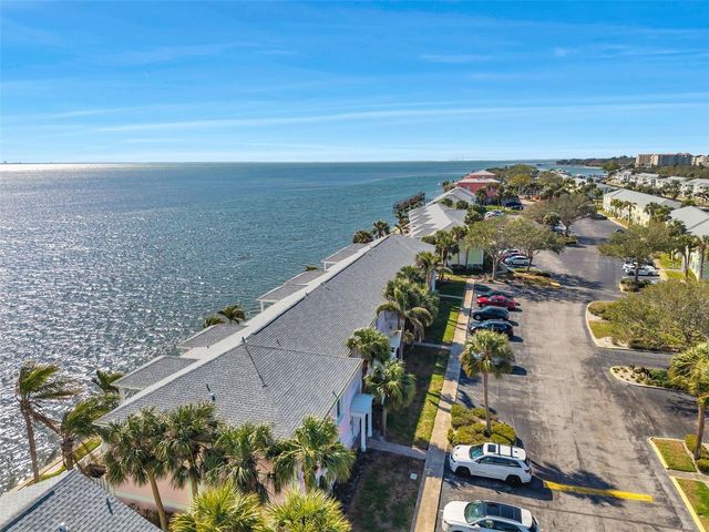 4842 COQUINA KEY DRIVE SE B, St Petersburg, FL 33705