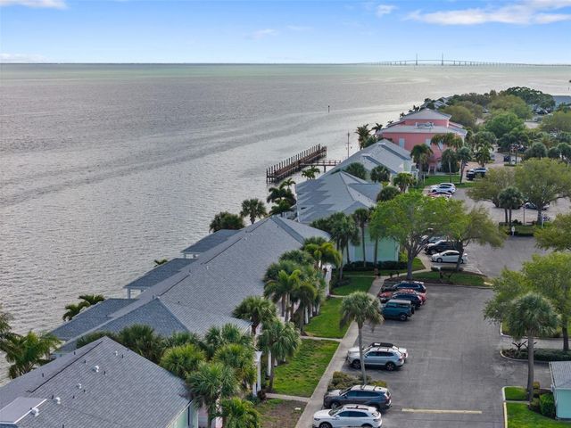 4842 COQUINA KEY DRIVE SE B, St Petersburg, FL 33705