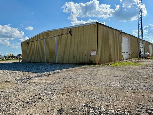 4808 N Cunningham Avenue, Urbana, IL 61802