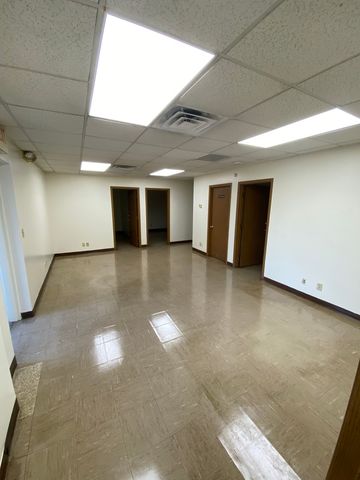 4808 N Cunningham Avenue, Urbana, IL 61802