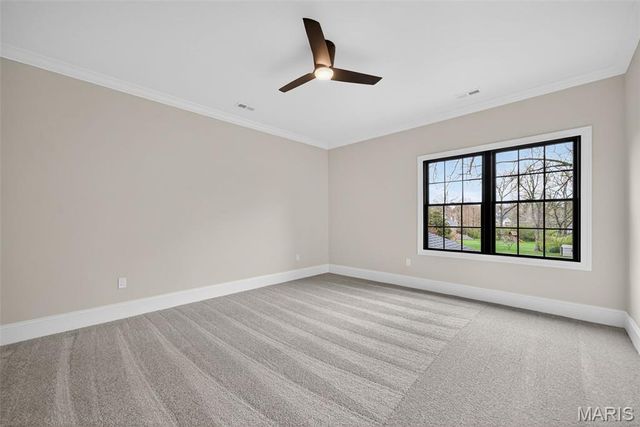 8 Briarbrook Trail, St Louis, MO 63131