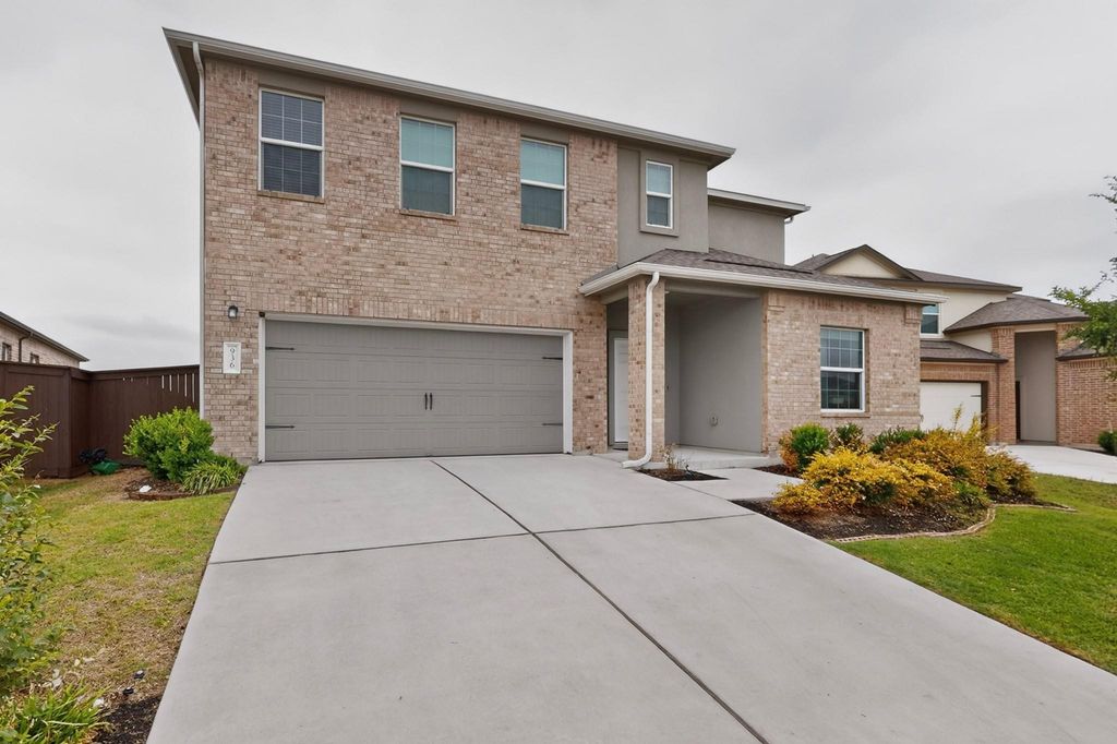 936 Mallow RD, Leander, TX 78641