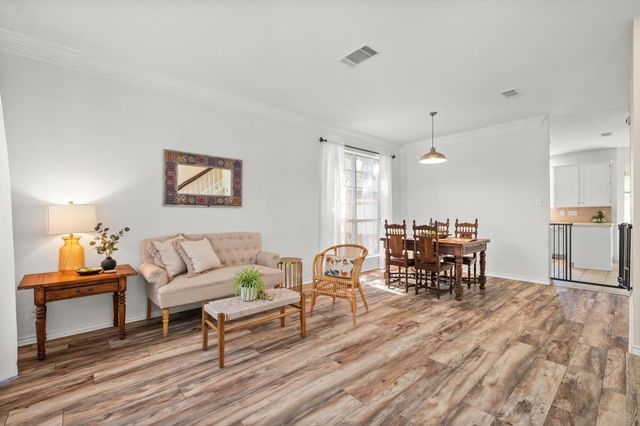 11203 Andenwood DR, Austin, TX 78726