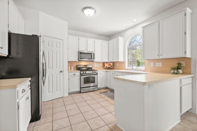 11203 Andenwood DR, Austin, TX 78726
