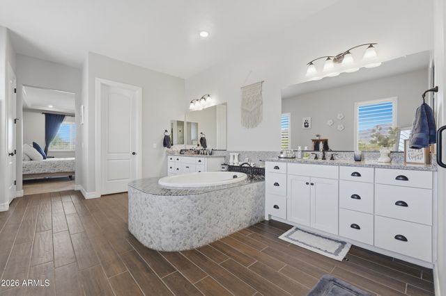 19414 W Seldon Lane, Waddell, AZ 85355