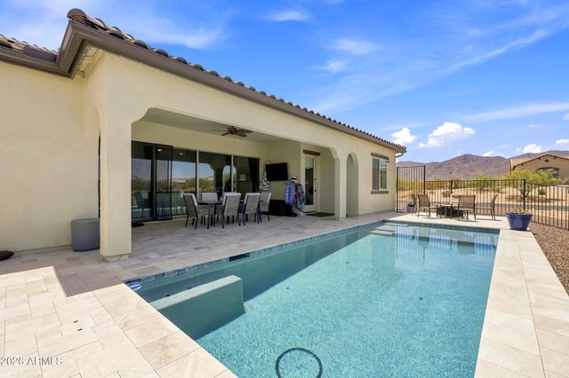 19414 W Seldon Lane, Waddell, AZ 85355