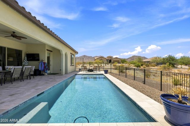 19414 W Seldon Lane, Waddell, AZ 85355