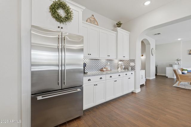 19414 W Seldon Lane, Waddell, AZ 85355