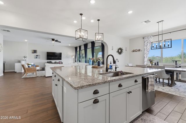 19414 W Seldon Lane, Waddell, AZ 85355