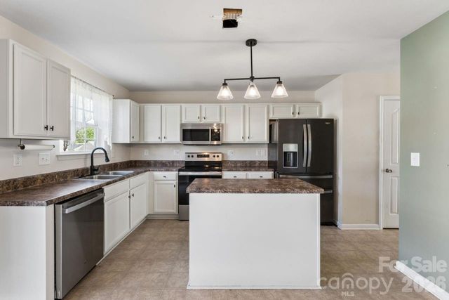 129 Quail Springs Road, Statesville, NC 28677