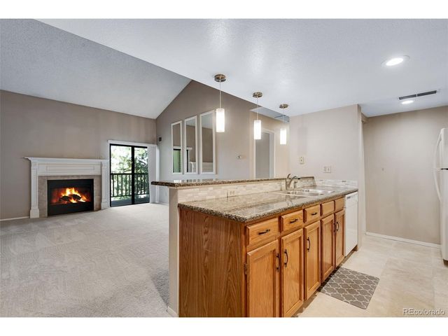 9690 Brentwood Way 303, Broomfield, CO 80021