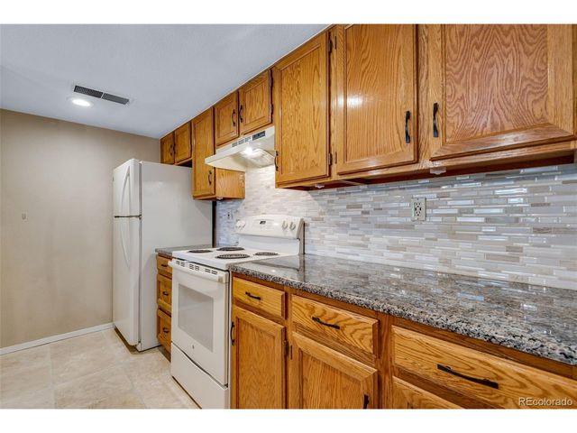 9690 Brentwood Way 303, Broomfield, CO 80021