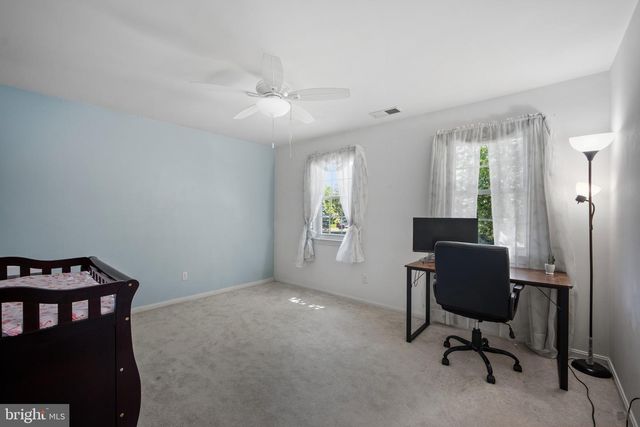 9405 CHATTEROY PL, Gaithersburg, MD 20886