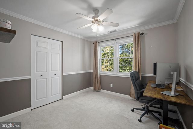 9405 CHATTEROY PL, Gaithersburg, MD 20886