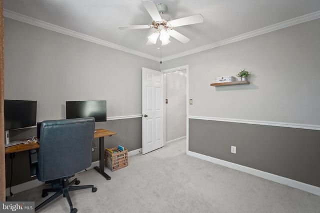 9405 CHATTEROY PL, Gaithersburg, MD 20886