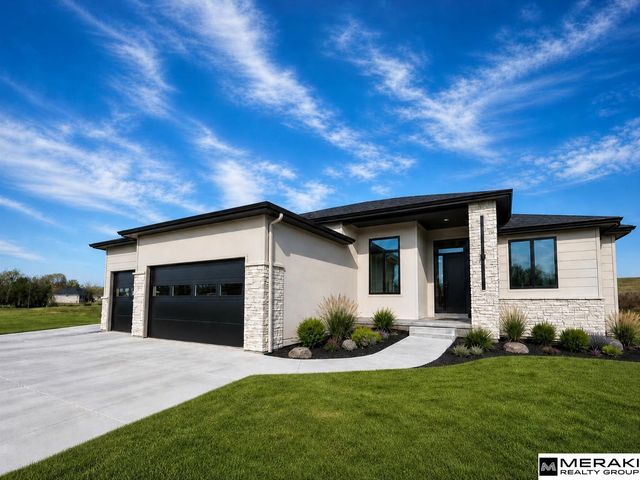 18304 Acorn Drive, Gretna, NE 68026