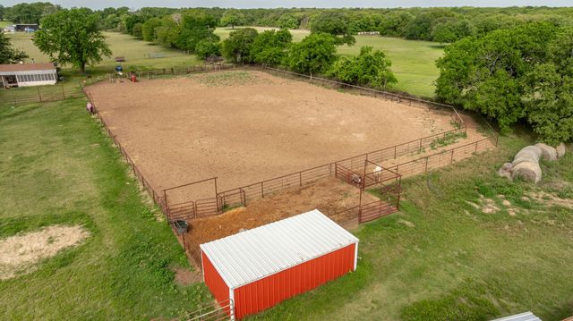 1450 Lincoln Drive, Stephenville, TX 76401