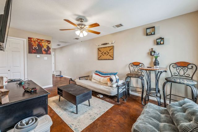 1450 Lincoln Drive, Stephenville, TX 76401