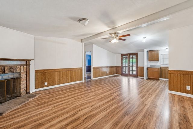 1450 Lincoln Drive, Stephenville, TX 76401