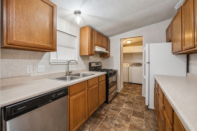 1450 Lincoln Drive, Stephenville, TX 76401