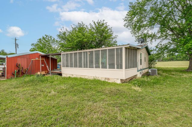 1450 Lincoln Drive, Stephenville, TX 76401