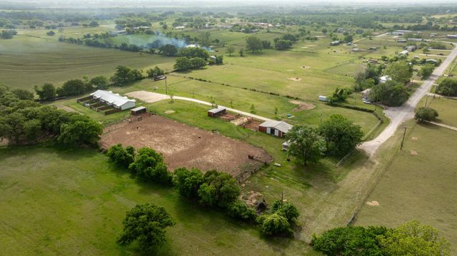 1450 Lincoln Drive, Stephenville, TX 76401