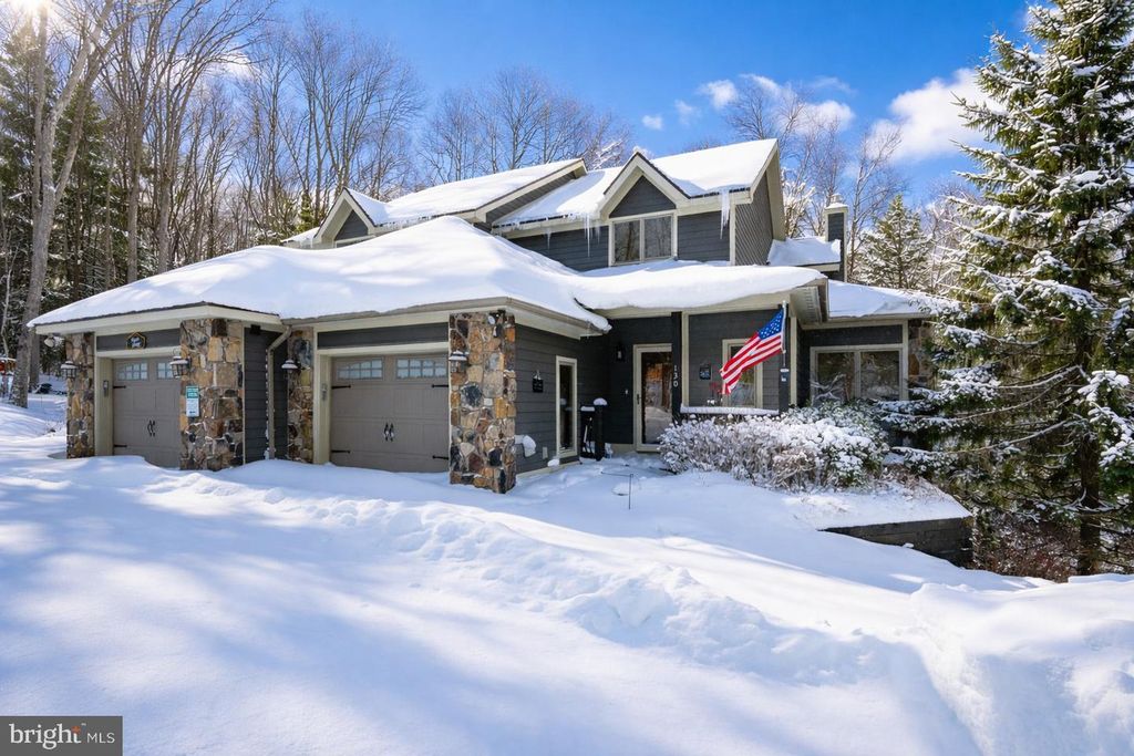 Image 1 of property listing at 130 MYSTIC CREEK TRL #1B, Oakland, MD 21550