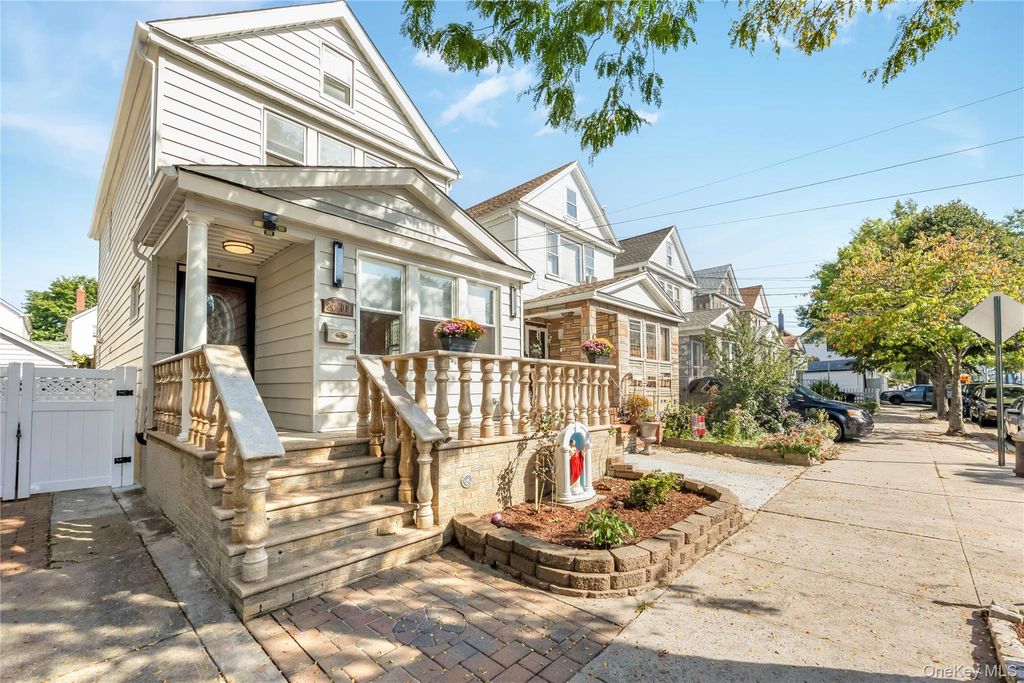 8409 107th Avenue, Ozone Park, NY 11417 — photo 4