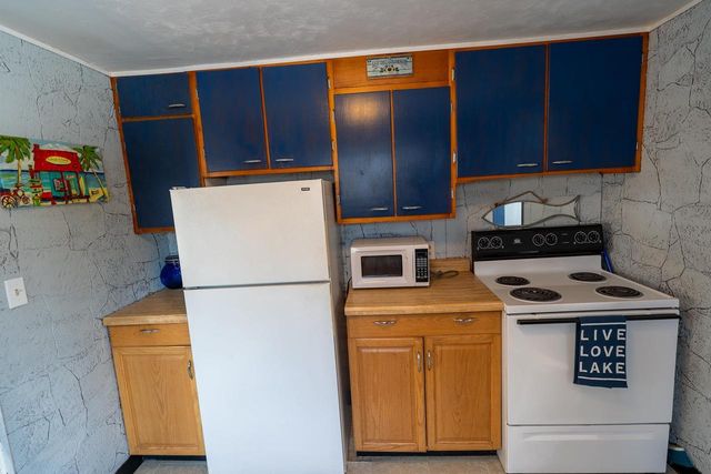 W6562 Barkers Road, Elkhorn, WI 53121