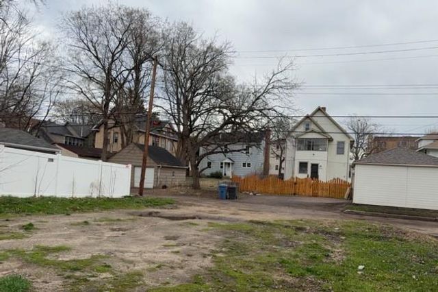 2930 Girard Avenue N, Minneapolis, MN 55411