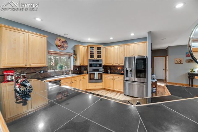 435 Pembrook Lane, Woodland Park, CO 80863