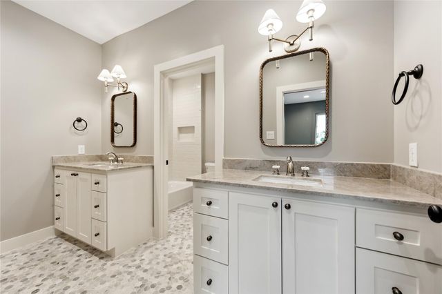 1335 Gardenia Drive, Houston, TX 77018