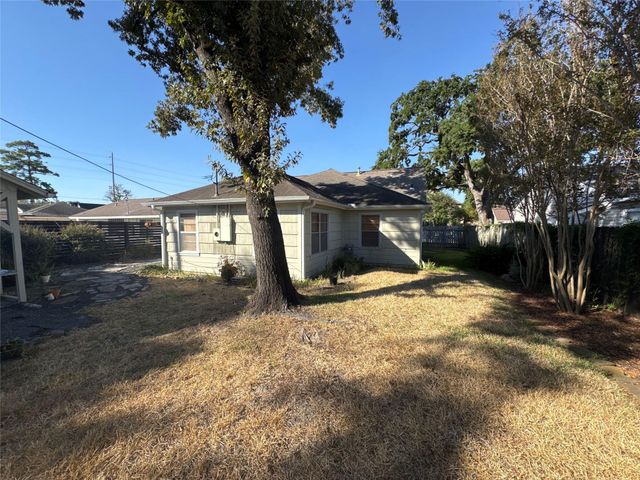 1335 Gardenia Drive, Houston, TX 77018