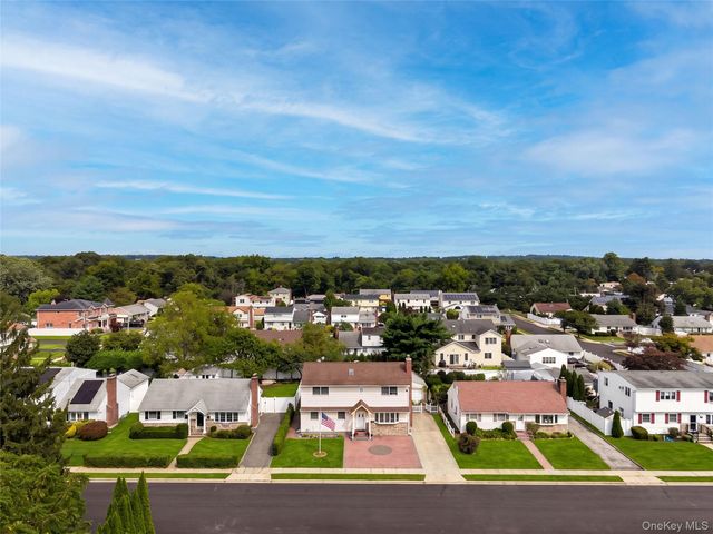 234 Nevada Street, Hicksville, NY 11801