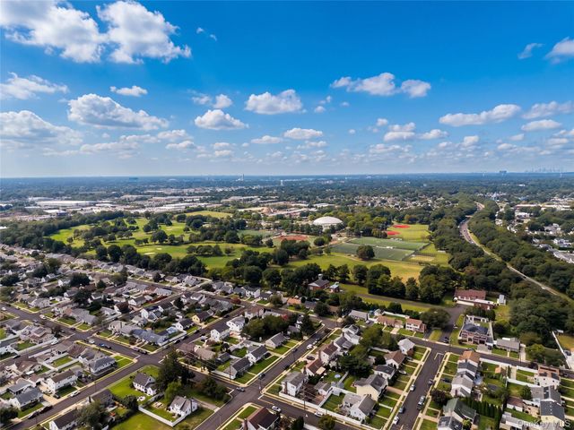 234 Nevada Street, Hicksville, NY 11801