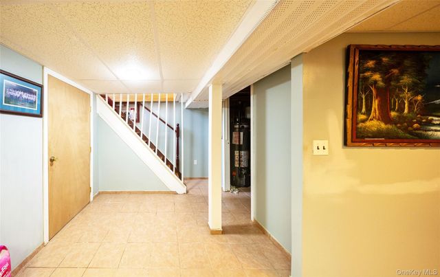 234 Nevada Street, Hicksville, NY 11801