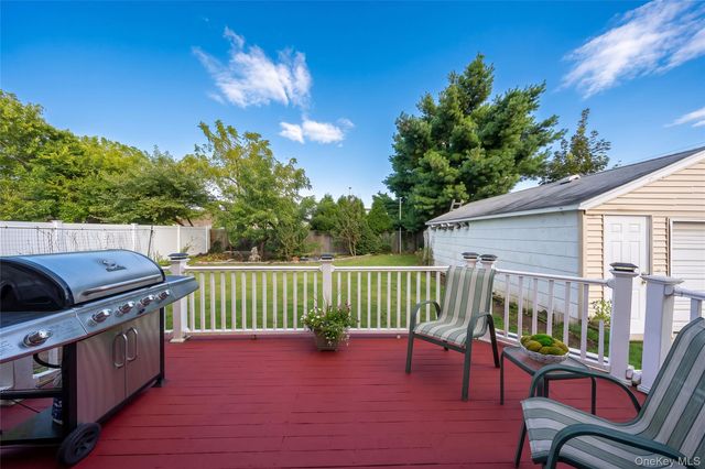 234 Nevada Street, Hicksville, NY 11801