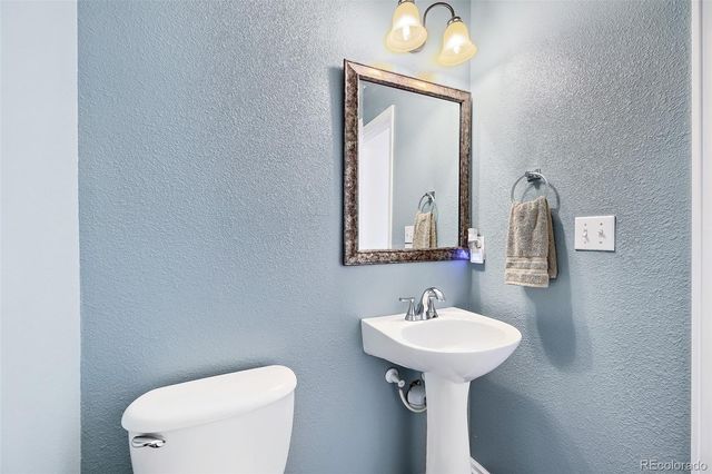 4898 S Killarney Court, Aurora, CO 80015