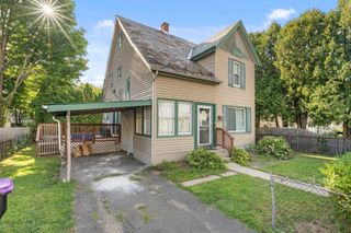 13 Cook St, Holyoke, MA 01040