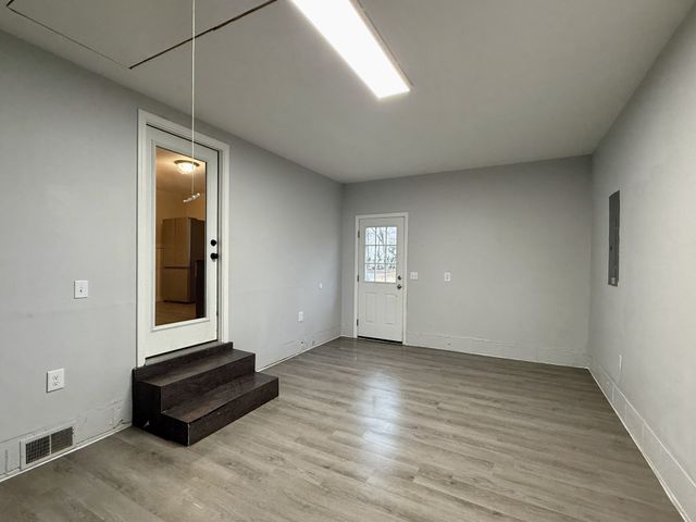 3305 Spears Rd, Nashville, TN 37207