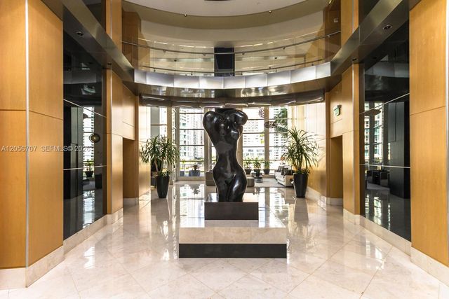 901 Brickell Key Blvd 3004, Miami, FL 33131