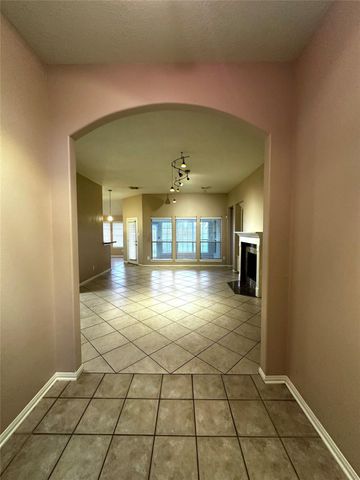 1115 Courtside Drive, League City, TX 77573