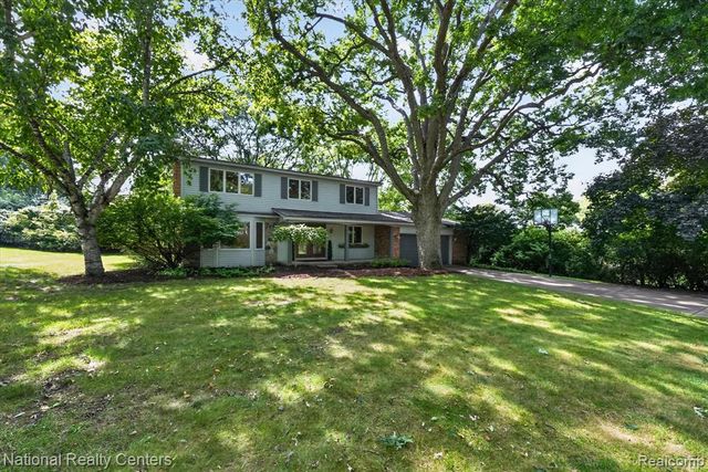 4245 Normanwood, West Bloomfield, MI 48323