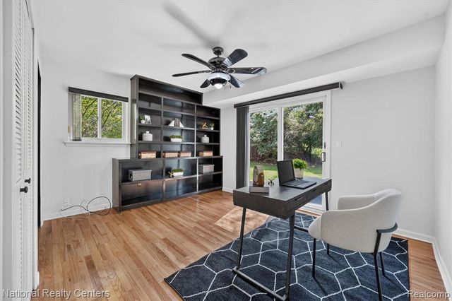 4245 Normanwood, West Bloomfield, MI 48323