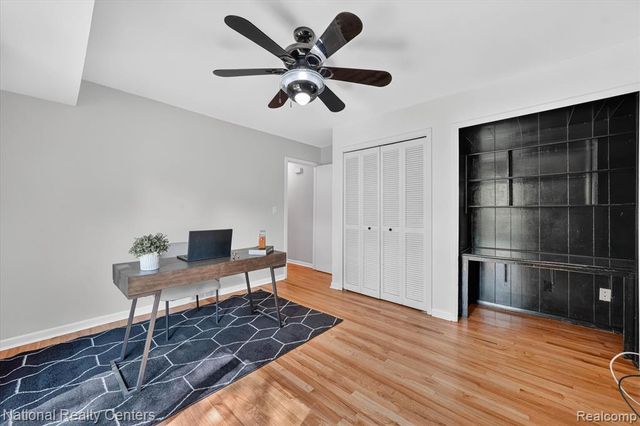4245 Normanwood, West Bloomfield, MI 48323