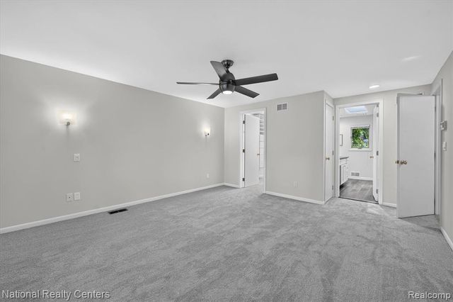 4245 Normanwood, West Bloomfield, MI 48323