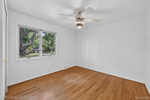 4245 Normanwood, West Bloomfield, MI 48323