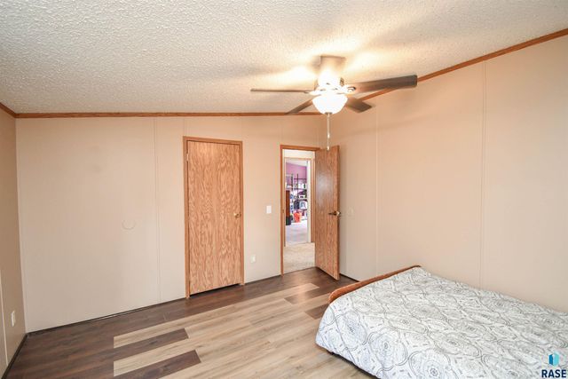 6103 Chickadee Pl Place, Sioux Falls, SD 57107