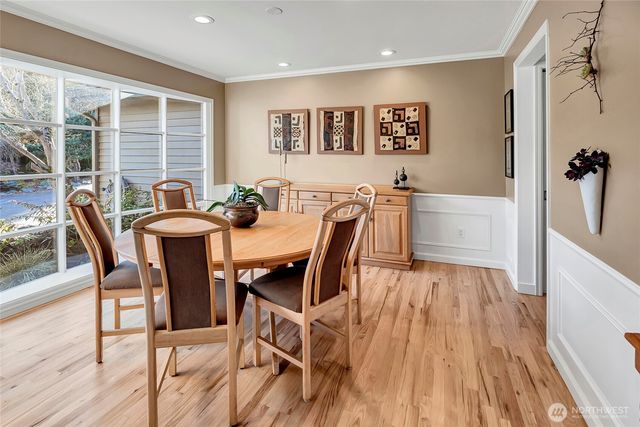 2431 84th Avenue SE, Mercer Island, WA 98040